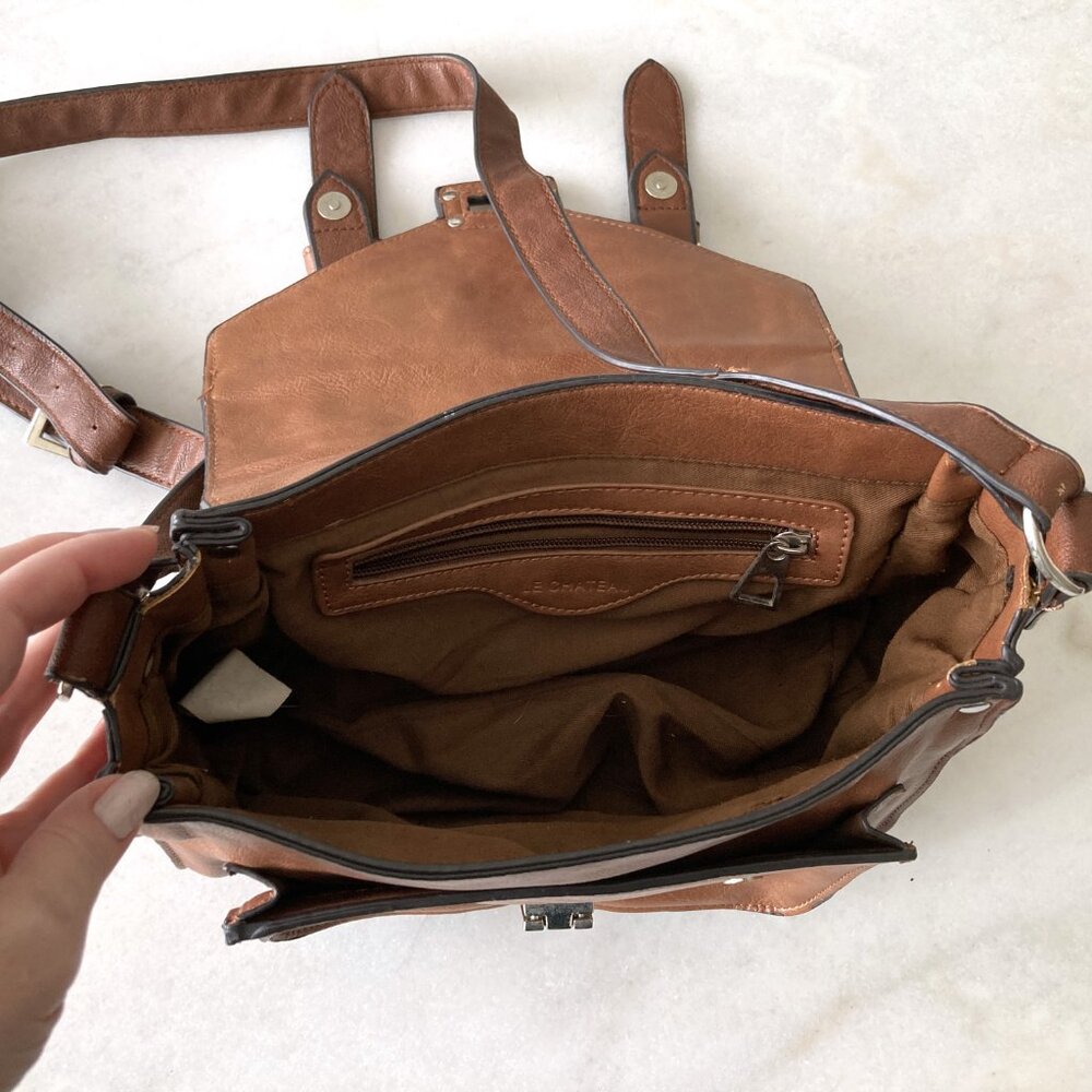Le Chateau tan brown satchel crossbody bag / purse with buckles, messenger style - Picture 4 of 11